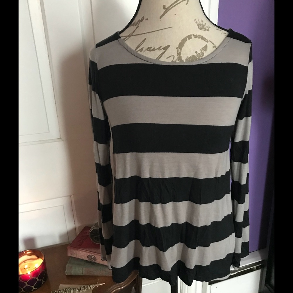 Grey and black stripe top